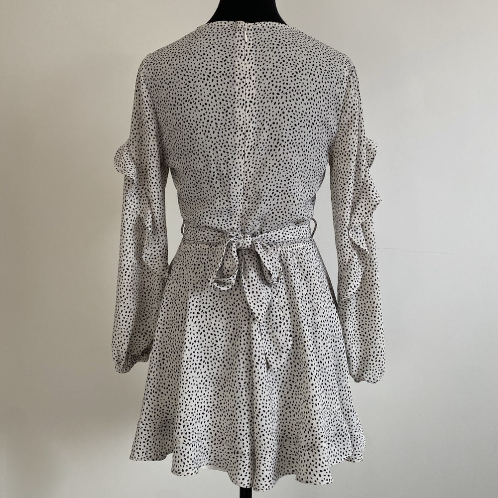 Classy Ruffled Romper - Picture 6 of 12